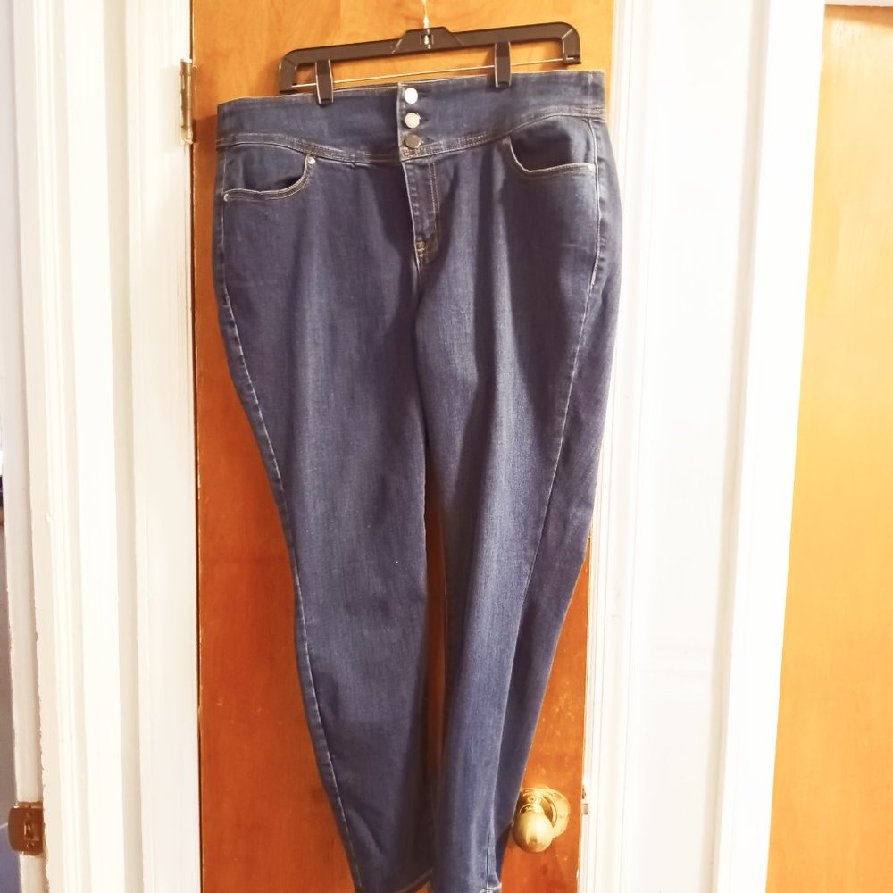 Jeans - Picture 3 of 3